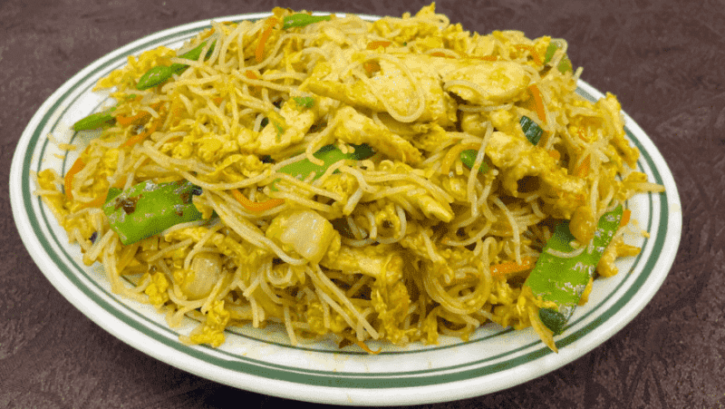 Chicken Singapore Noodle Image